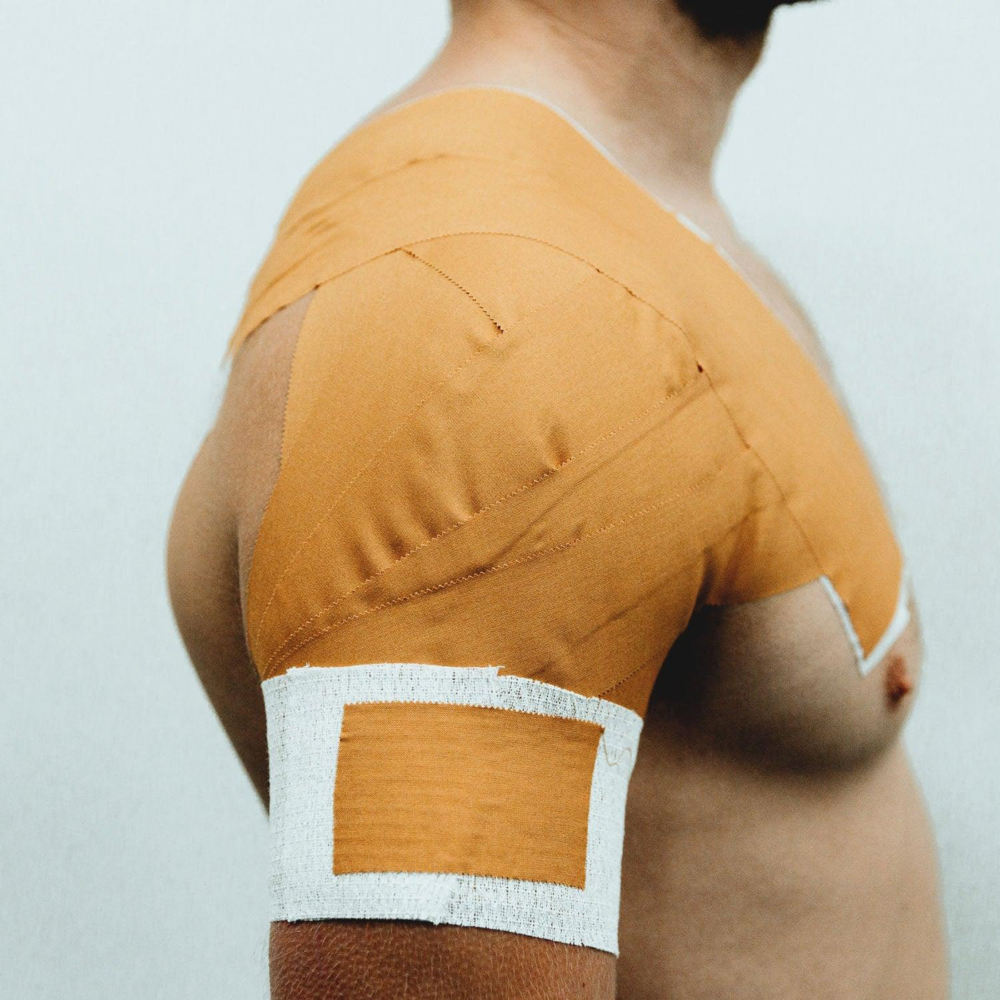 How to Strap the Shoulder